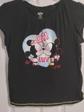 Disney Black Short Sleeve Tee with Minnie & Mickey Heart Kiss Graphic
